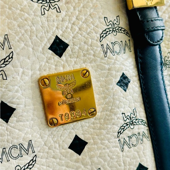 MCM Tote Bag in white and navy blue color - Picture 4 of 12